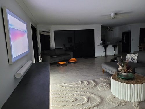 A floating soundbar with a wall mounted TV - by TV Magic