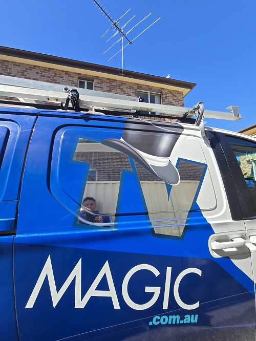 Van beneath an antenna installation
