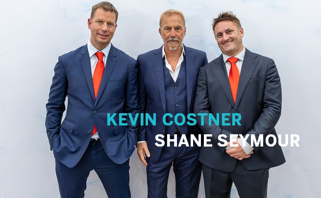 Shane Seymour& Kevin Costner